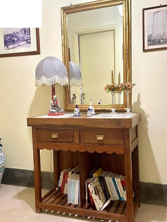 Cesare'S Home Catania 0*,  Italy